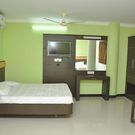 Jeyam Residency, Kumbakonam Hotel Room photo